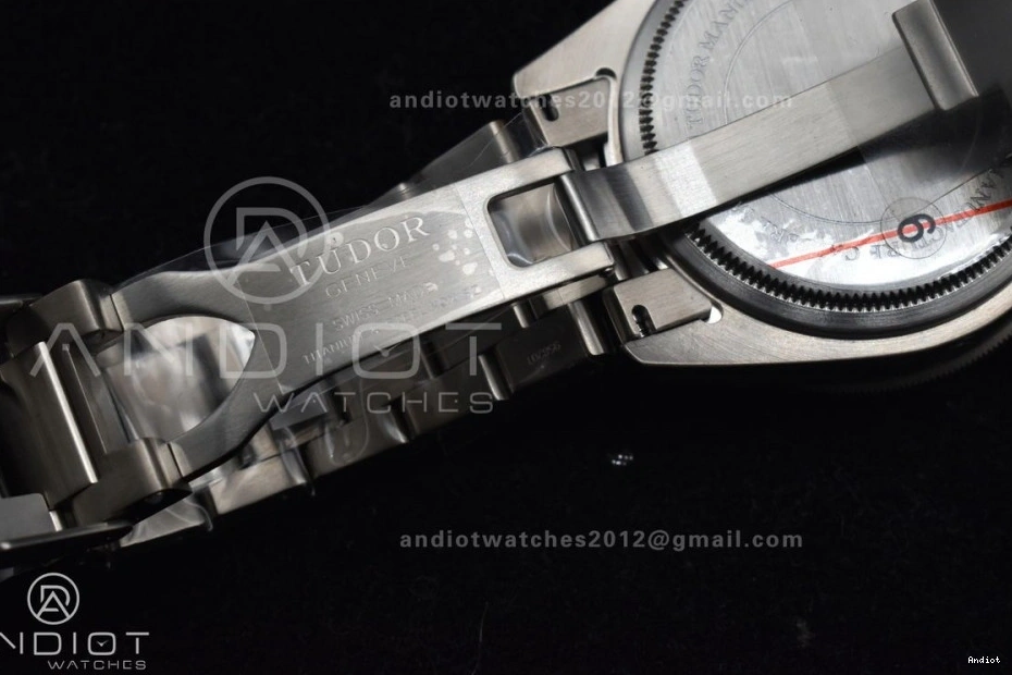 1:1 on Black Titanium Titanium Ceramic Black Dial Best Edition XF Pelagos A2824 Bracelet 0215